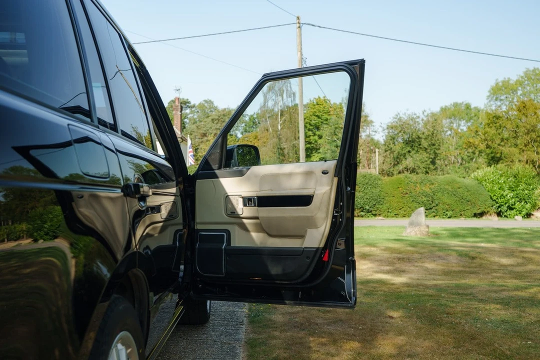 2010 Land Rover Range Rover L322 - Image 26 of 30