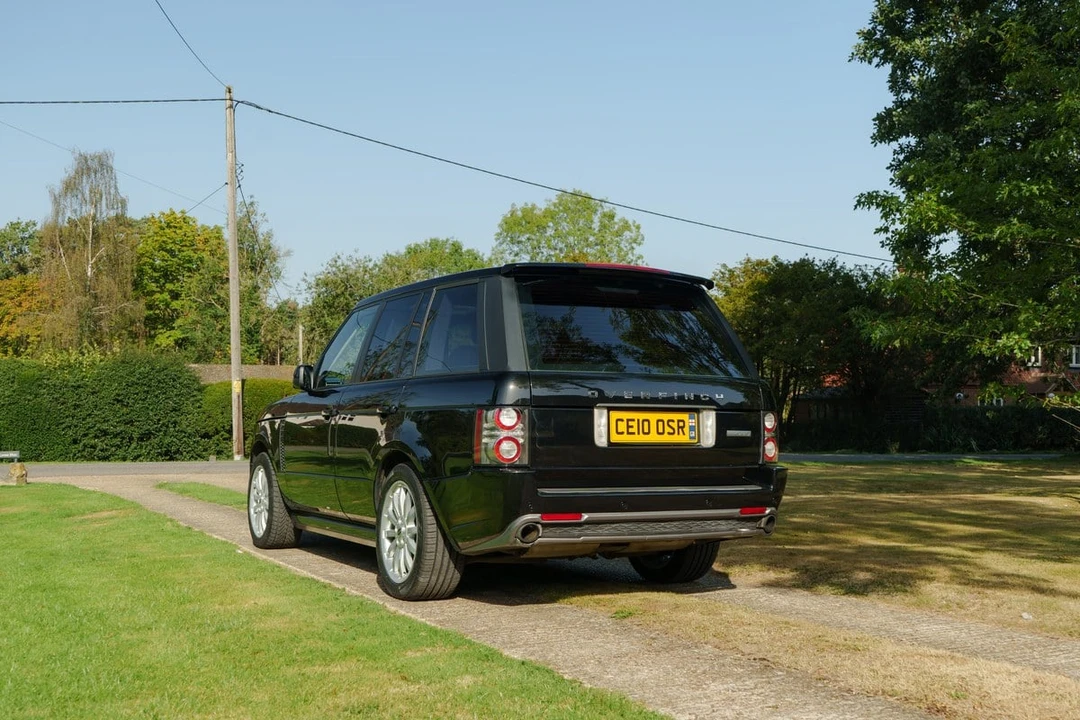 2010 Land Rover Range Rover L322 - Image 16 of 30