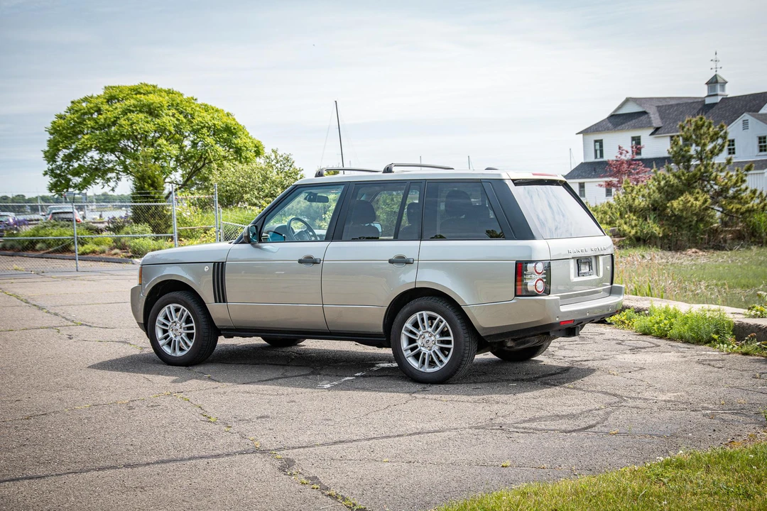 2010 Land Rover Range Rover L322 - Image 10 of 31