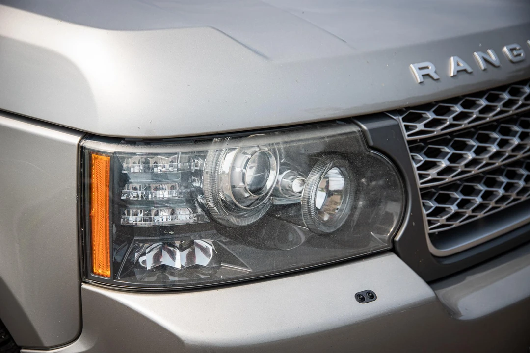 2010 Land Rover Range Rover L322 - Image 23 of 31