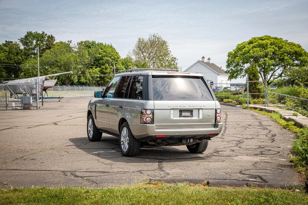 2010 Land Rover Range Rover L322 - Image 13 of 31