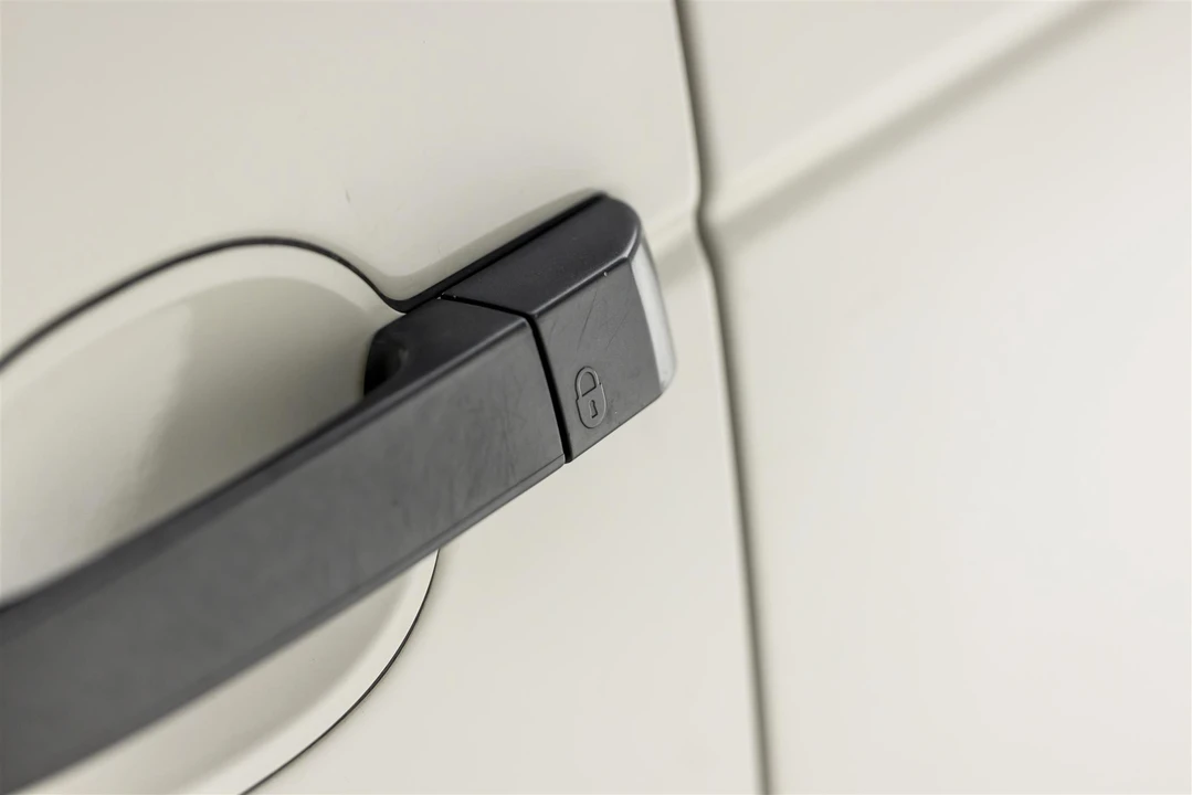 2010 Land Rover Range Rover L322 - Image 27 of 31
