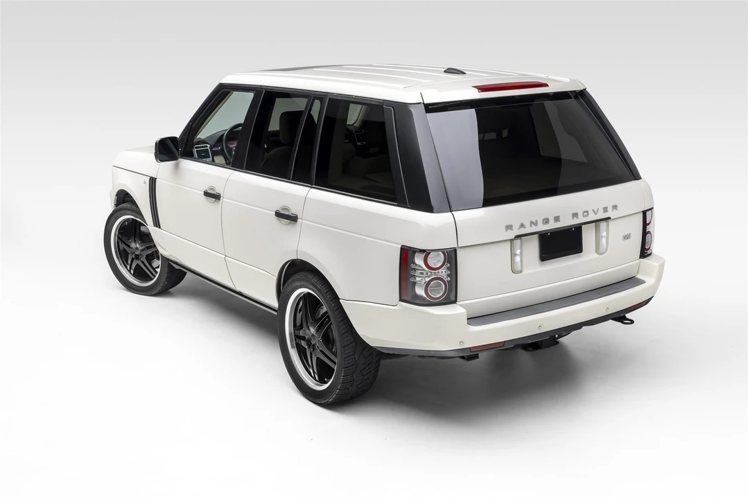 2010 Land Rover Range Rover L322 - Image 11 of 31