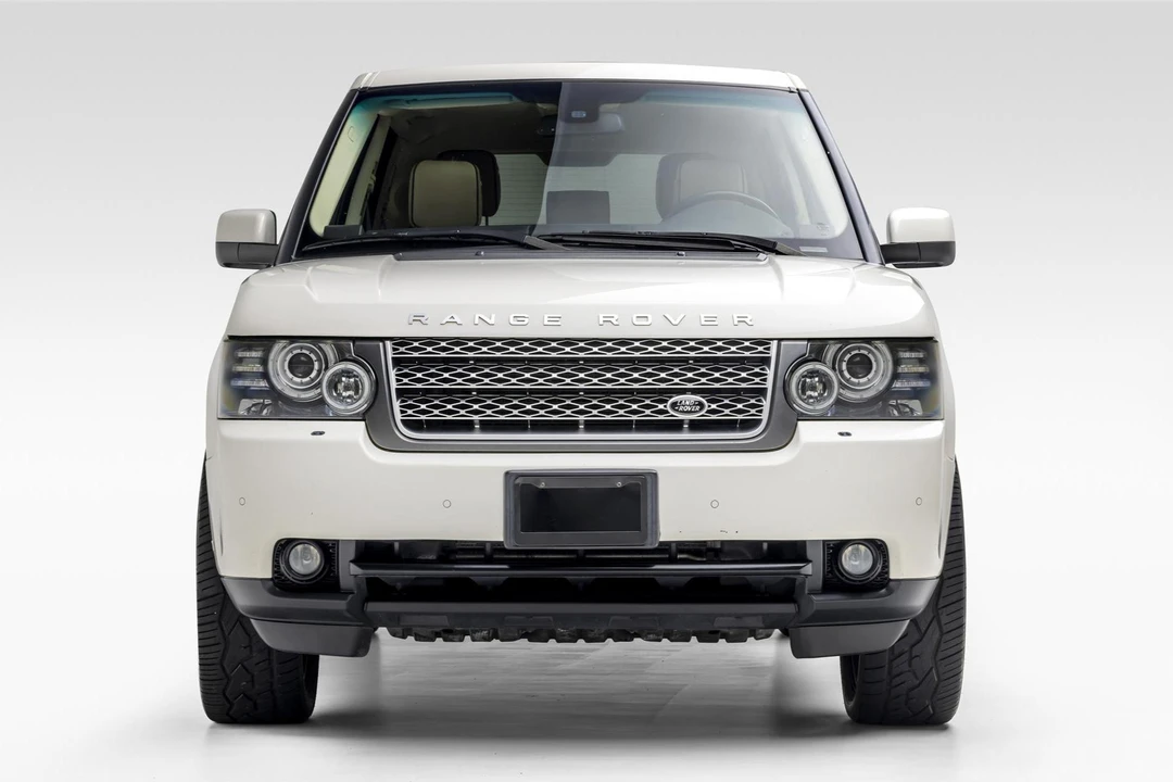 2010 Land Rover Range Rover L322 - Image 2 of 31