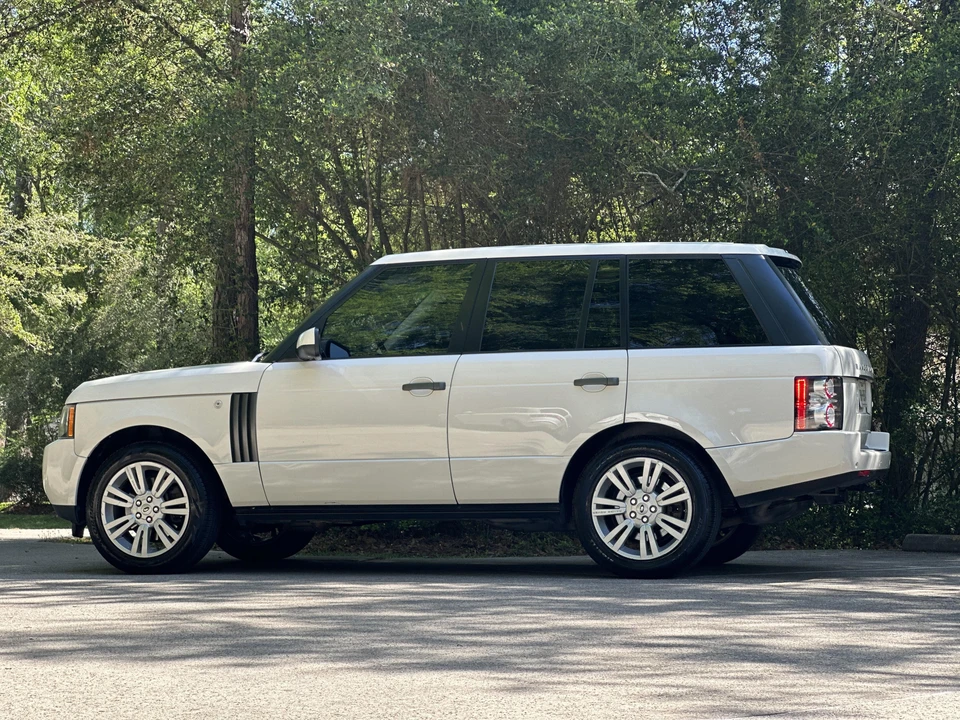 2010 Land Rover Range Rover L322 - Image 9 of 31