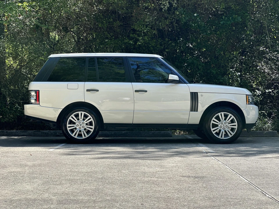 2010 Land Rover Range Rover L322 - Image 16 of 31