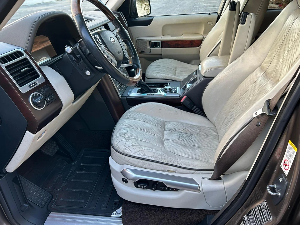 2010 Land Rover Range Rover L322 - Image 29 of 31