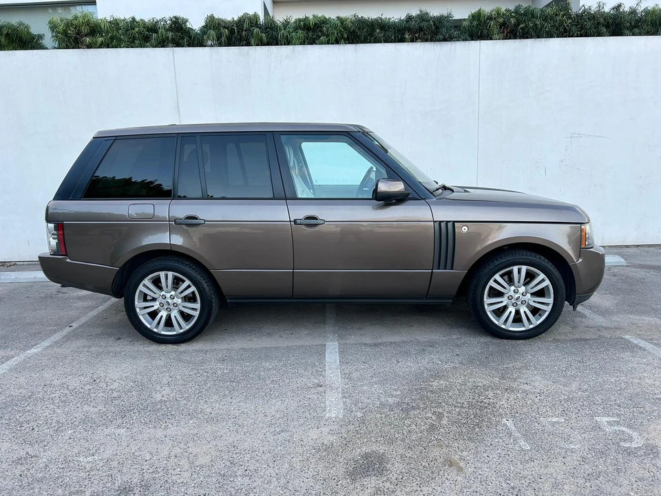 2010 Land Rover Range Rover L322 - Image 15 of 31