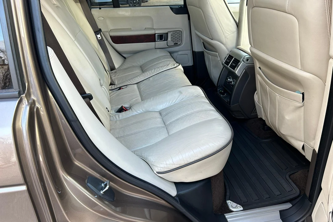 2010 Land Rover Range Rover L322 - Image 26 of 31