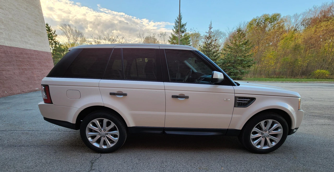 2010 Land Rover Range Rover Sport L320 - Image 13 of 31