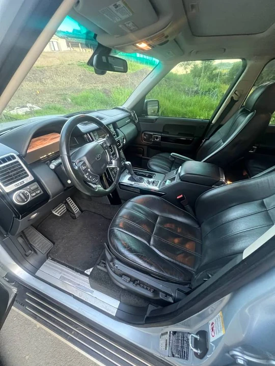 2011 Land Rover Range Rover L322 - Image 5 of 11