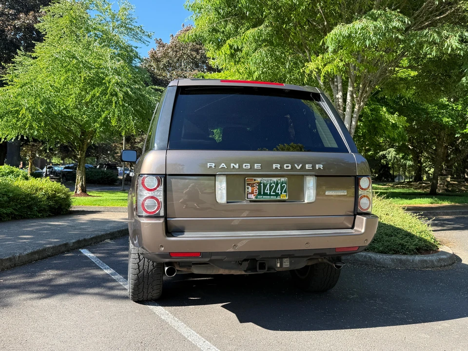 2010 Land Rover Range Rover L322 - Image 12 of 31