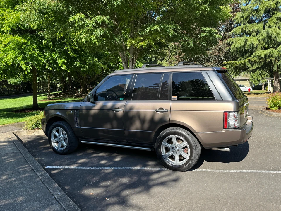 2010 Land Rover Range Rover L322 - Image 10 of 31