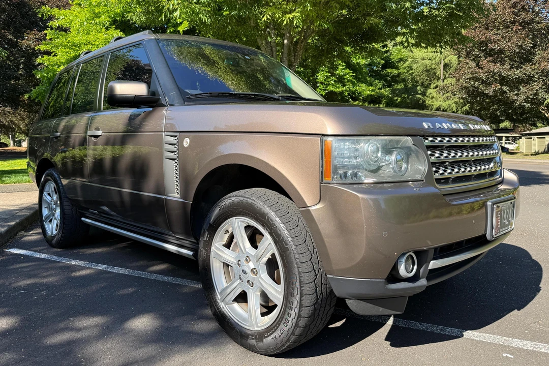 2010 Land Rover Range Rover L322 - Image 2 of 31