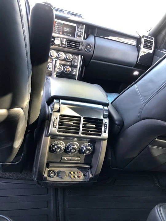 2010 Land Rover Range Rover L322 - Image 8 of 19