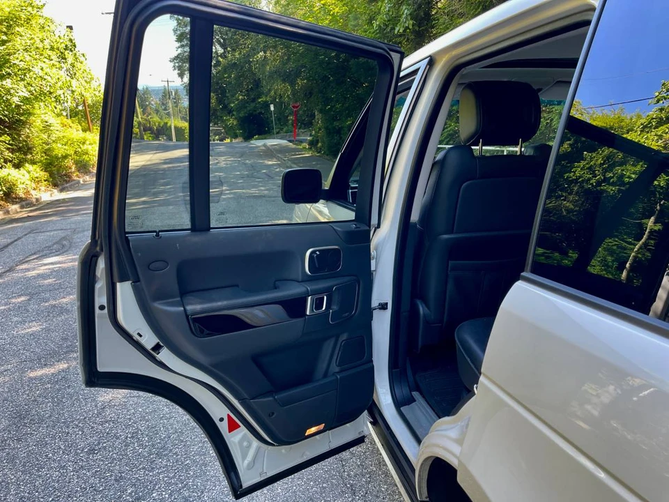 2010 Land Rover Range Rover L322 - Image 8 of 10