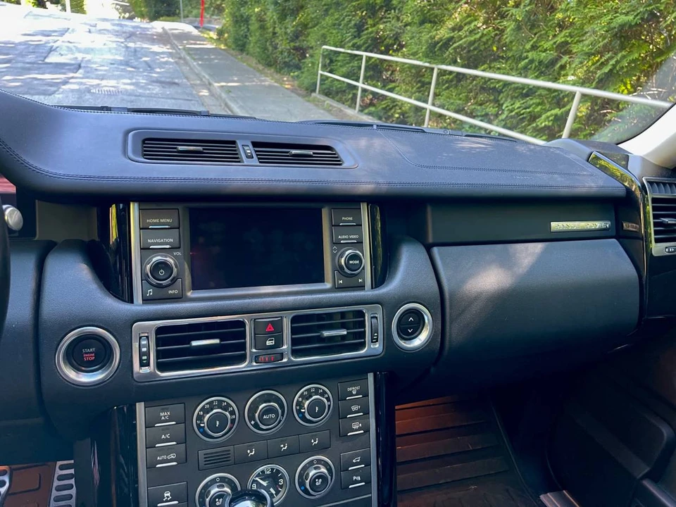 2010 Land Rover Range Rover L322 - Image 10 of 10