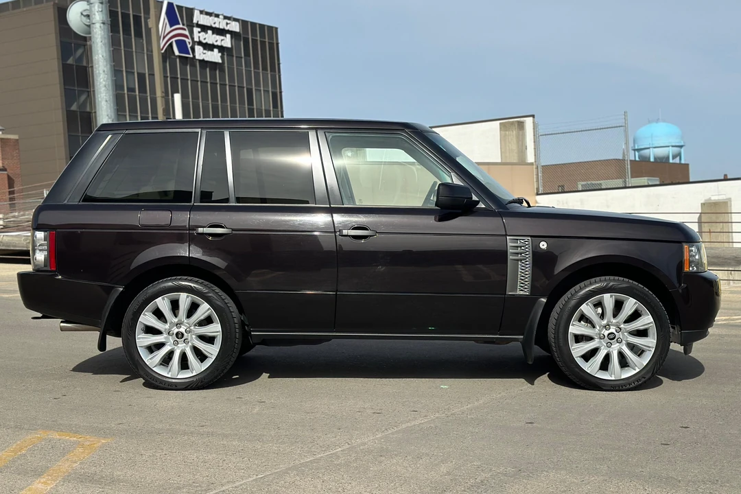 2010 Land Rover Range Rover L322 - Image 3 of 31