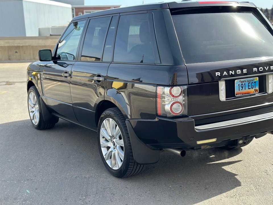 2010 Land Rover Range Rover L322 - Image 9 of 31