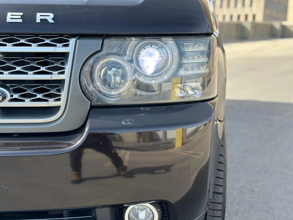 2010 Land Rover Range Rover L322 - Image 23 of 31