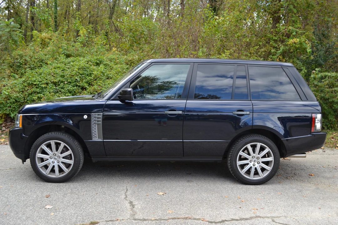 2010 Land Rover Range Rover L322 - Image 17 of 31