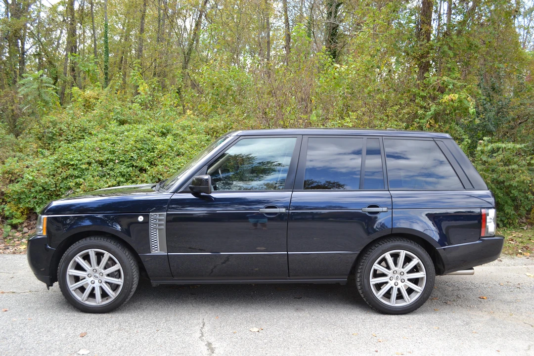 2010 Land Rover Range Rover L322 - Image 16 of 31