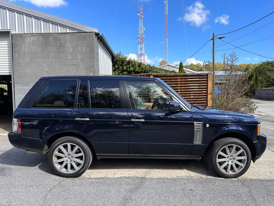 2010 Land Rover Range Rover L322 - Image 28 of 31