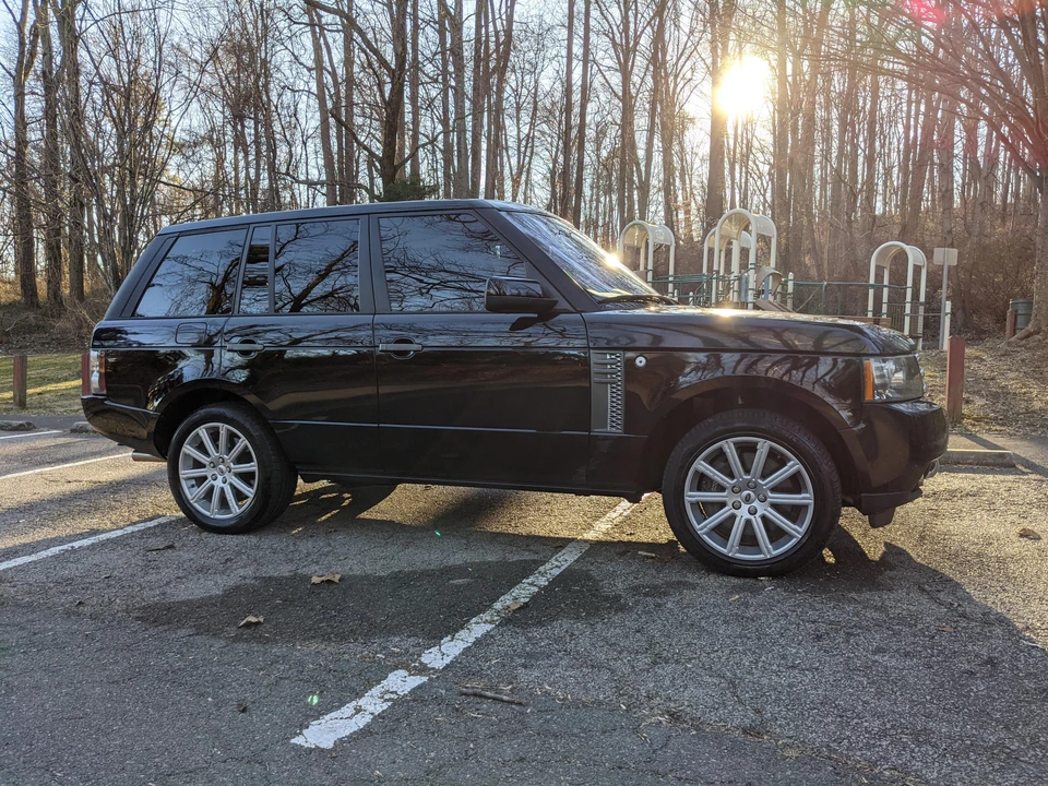 2010 Land Rover Range Rover L322 - Image 24 of 31