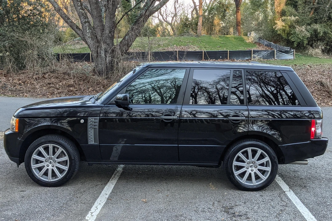 2010 Land Rover Range Rover L322 - Image 3 of 31