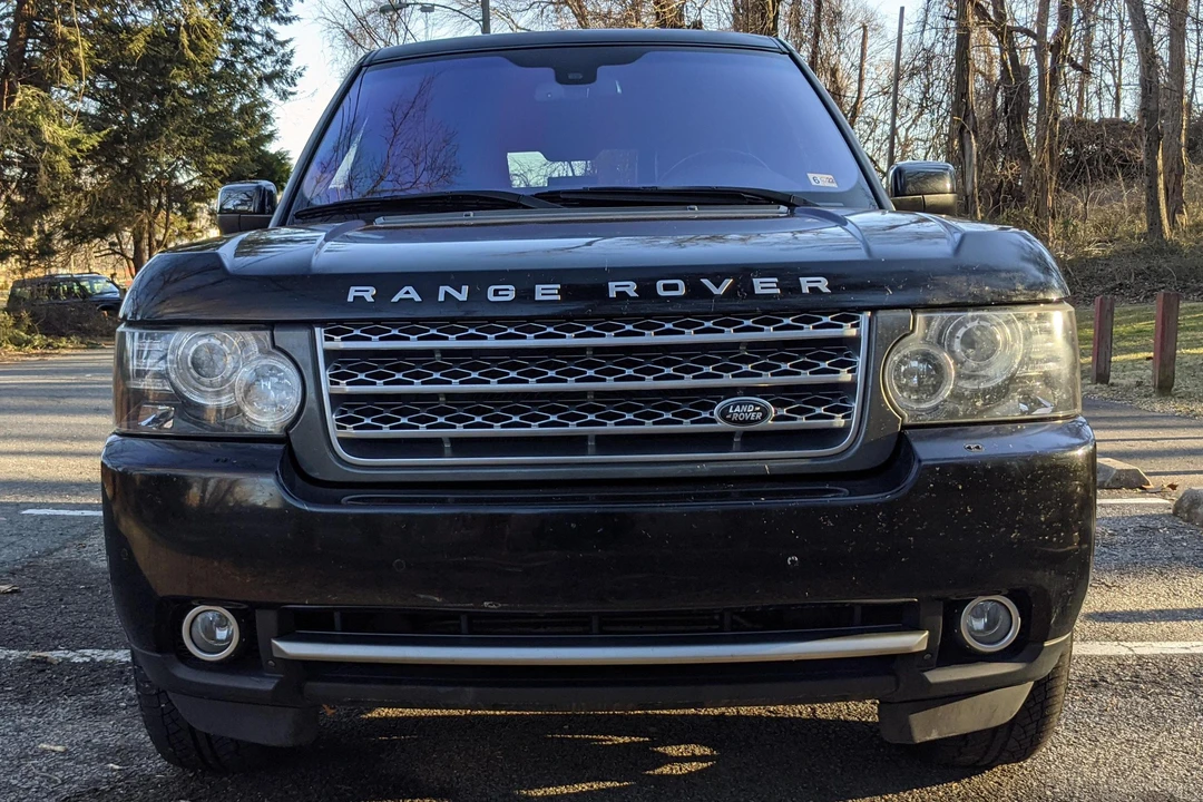 2010 Land Rover Range Rover L322 - Image 2 of 31