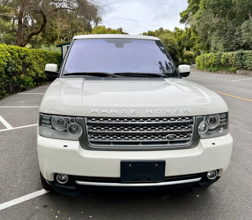 2010 Land Rover Range Rover L322 - Image 6 of 31