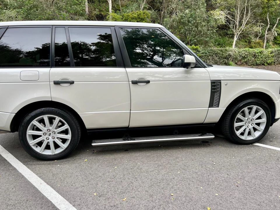 2010 Land Rover Range Rover L322 - Image 22 of 31