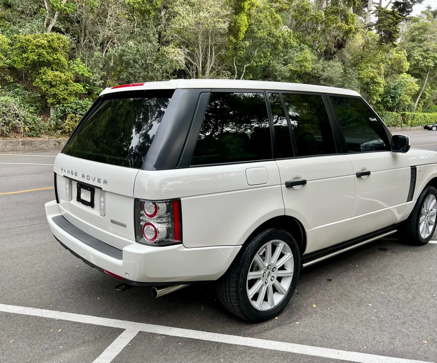 2010 Land Rover Range Rover L322 - Image 20 of 31
