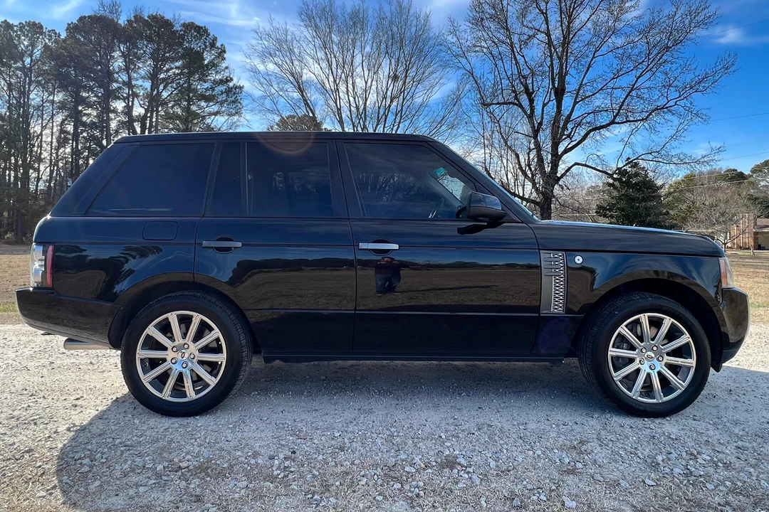 2010 Land Rover Range Rover L322 - Image 3 of 31