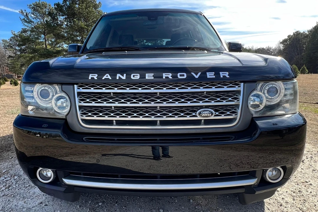 2010 Land Rover Range Rover L322 - Image 2 of 31