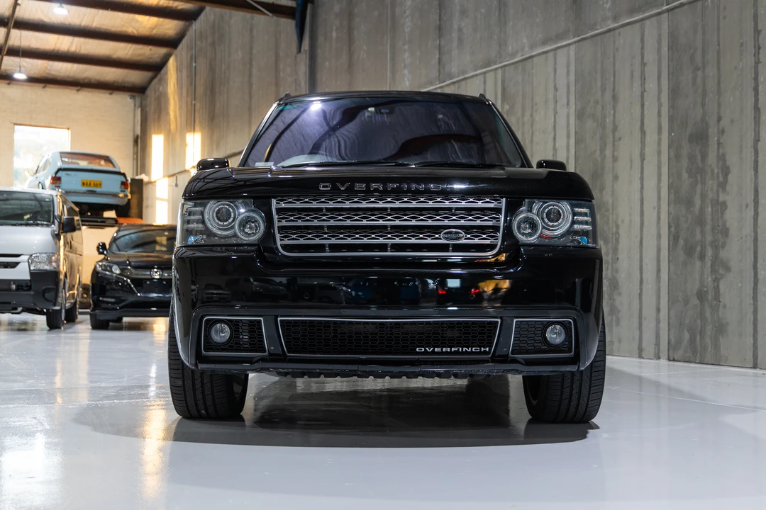2010 Land Rover Range Rover L322 - Image 2 of 31