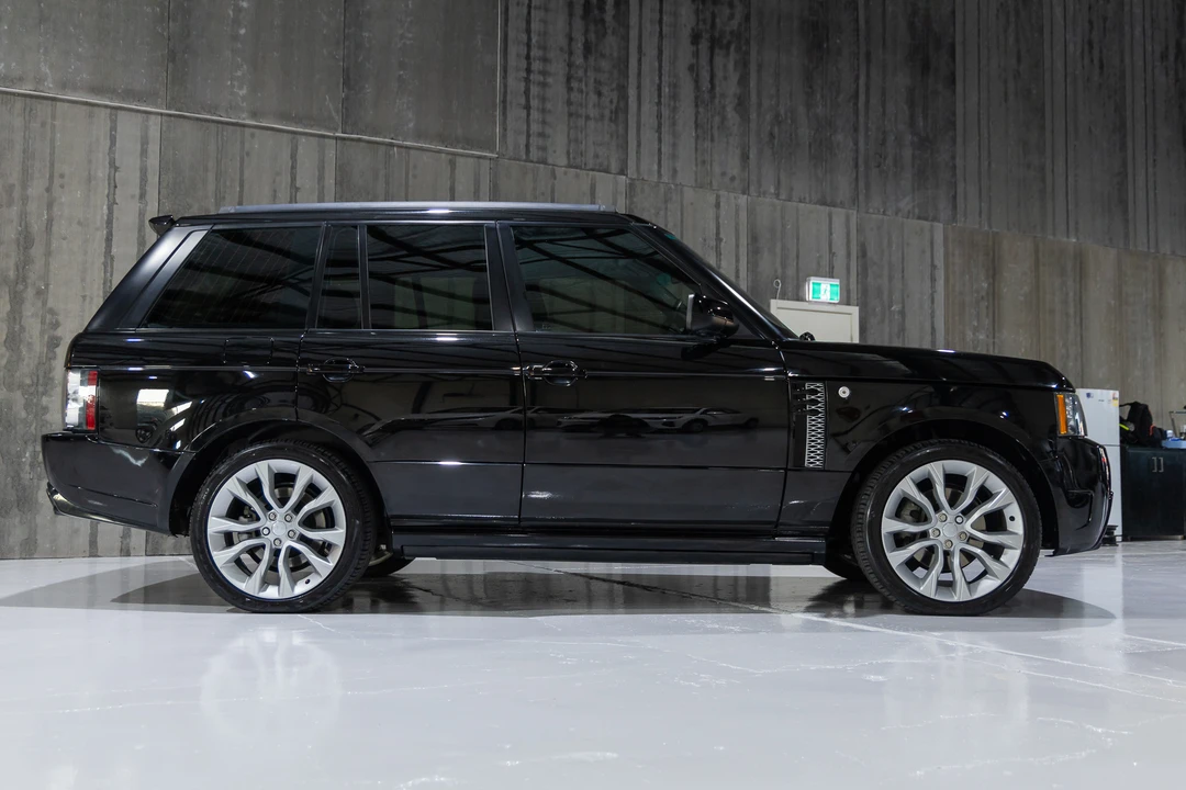 2010 Land Rover Range Rover L322 - Image 4 of 31