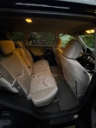 2010 Toyota RAV4 3rd Gen - Image 8 of 10