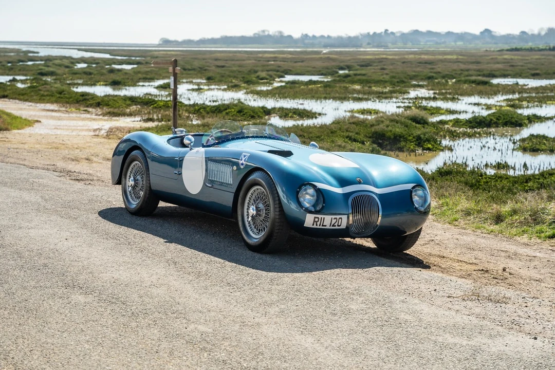 1985 Jaguar Replica - Image 24 of 30