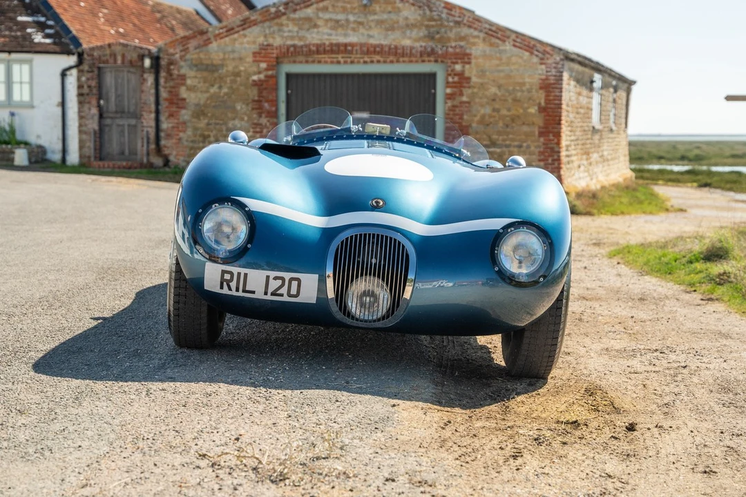 1985 Jaguar Replica - Image 25 of 30
