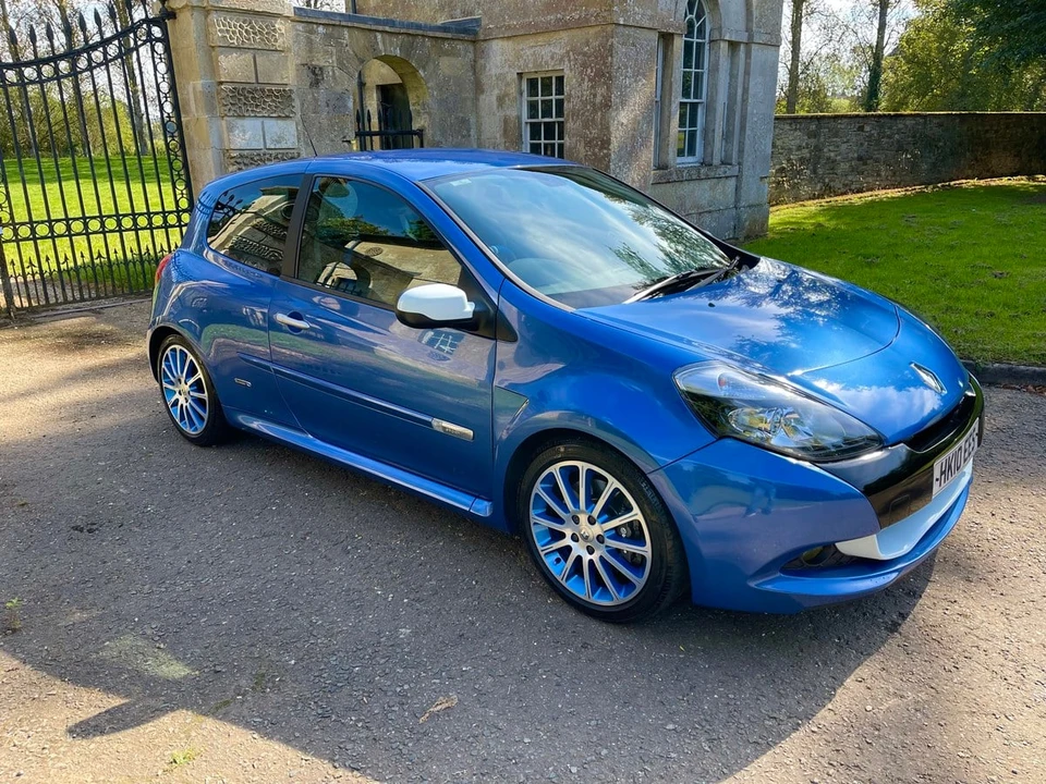 2010 Renault Clio 3rd Gen - Image 2 of 17
