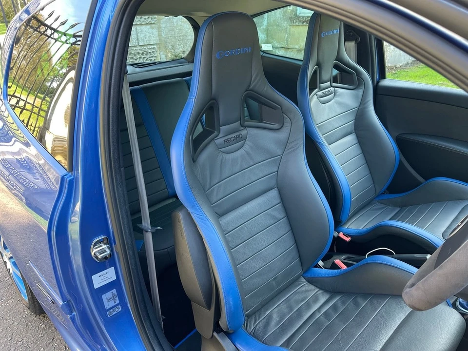 2010 Renault Clio 3rd Gen - Image 9 of 17