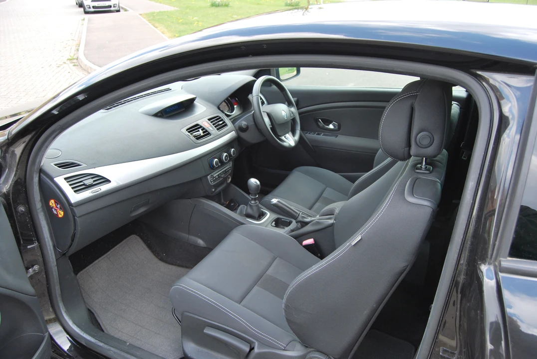 2010 Renault Megane RS II 3rd Gen - Image 6 of 14