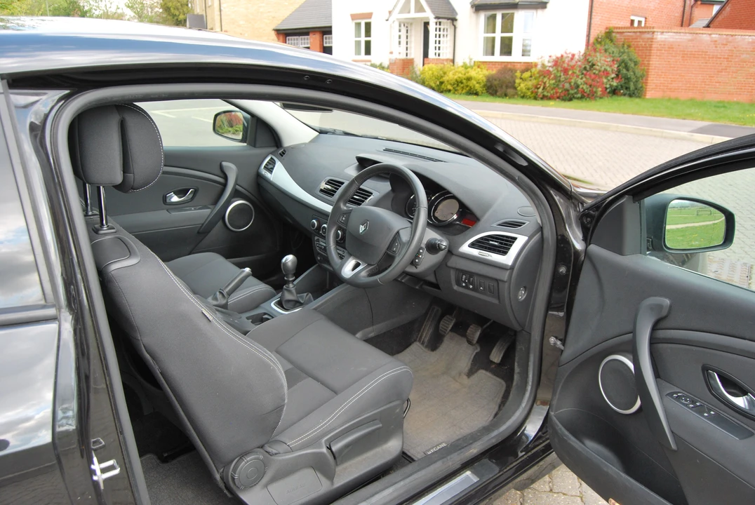 2010 Renault Megane RS II 3rd Gen - Image 4 of 14