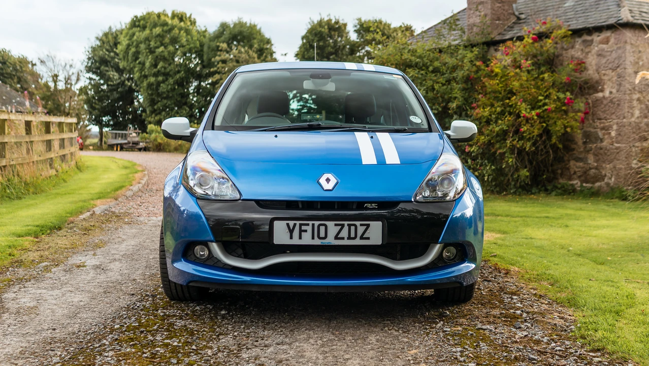 2010 Renault Clio 3rd Gen - Image 2 of 31