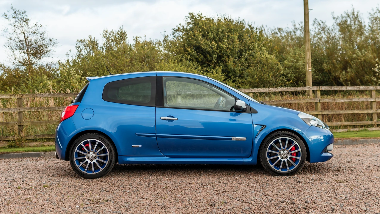 2010 Renault Clio 3rd Gen - Image 4 of 31