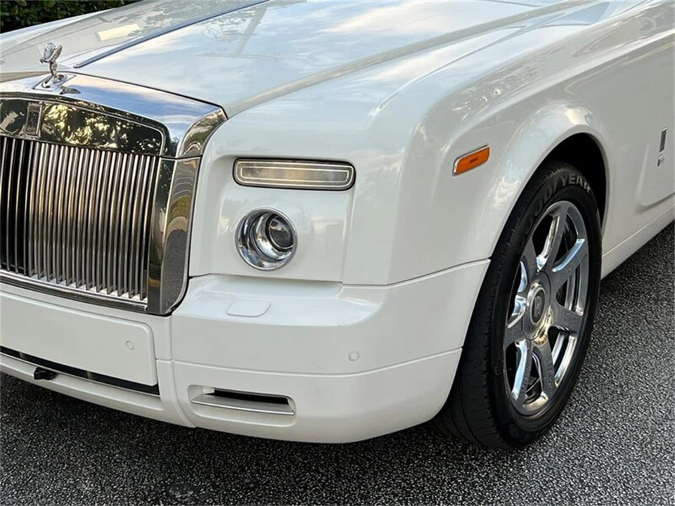 2010 Rolls-Royce Ghost 1st Gen - Image 9 of 25
