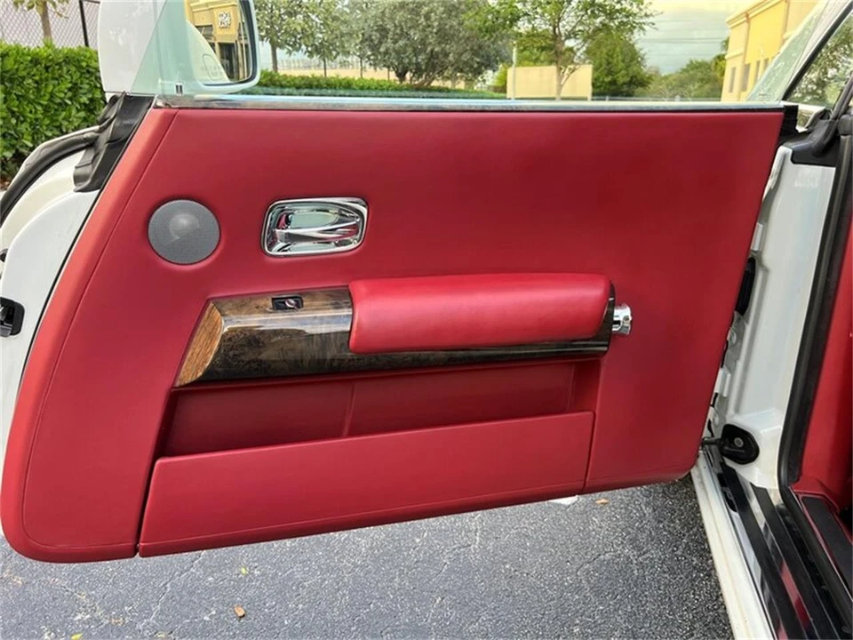 2010 Rolls-Royce Ghost 1st Gen - Image 13 of 25