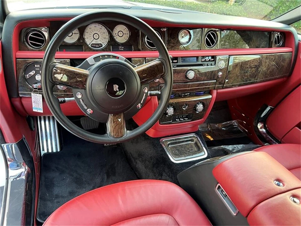 2010 Rolls-Royce Ghost 1st Gen - Image 18 of 25