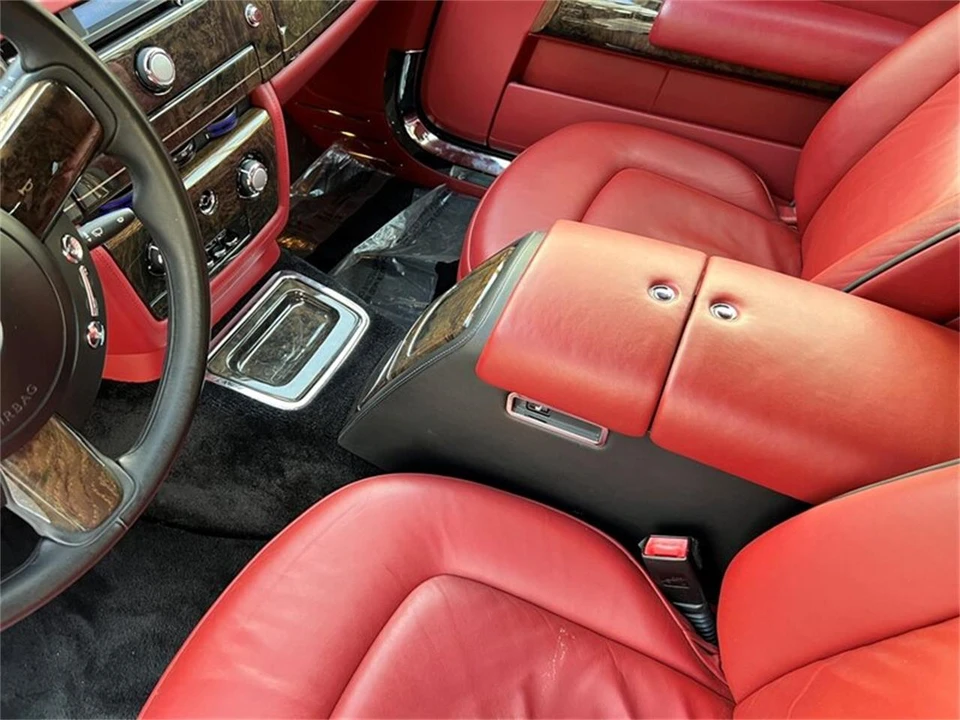 2010 Rolls-Royce Ghost 1st Gen - Image 21 of 25